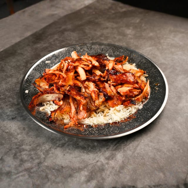 وجبة دجاج مع رز